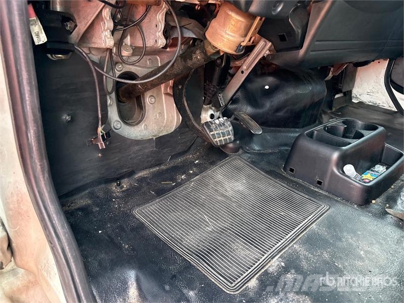Hino 338 Kravas automašīnas - refrižeratori