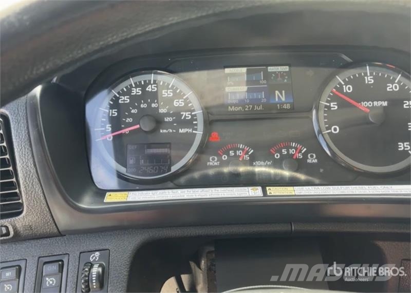 Hino 338 救援車