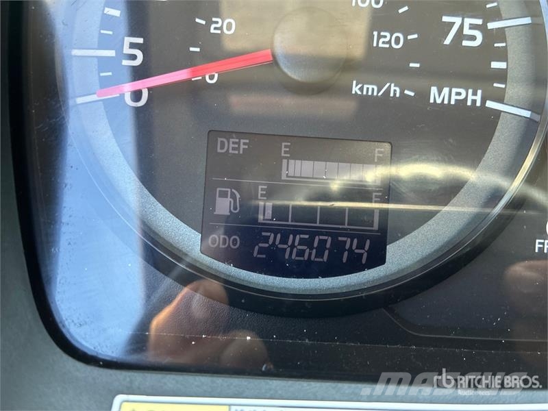 Hino 338 救援車