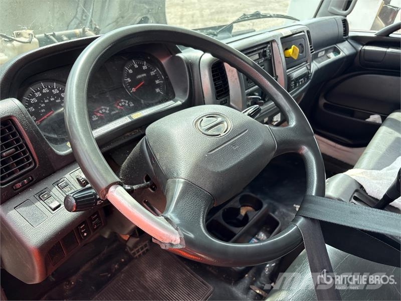 Hino 338 Kravas automašīnas - refrižeratori