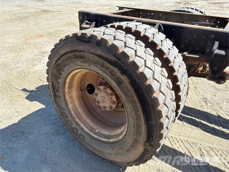 Hino 338 كابينة والداخلية