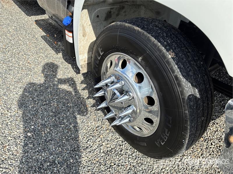 Hino 338 救援車