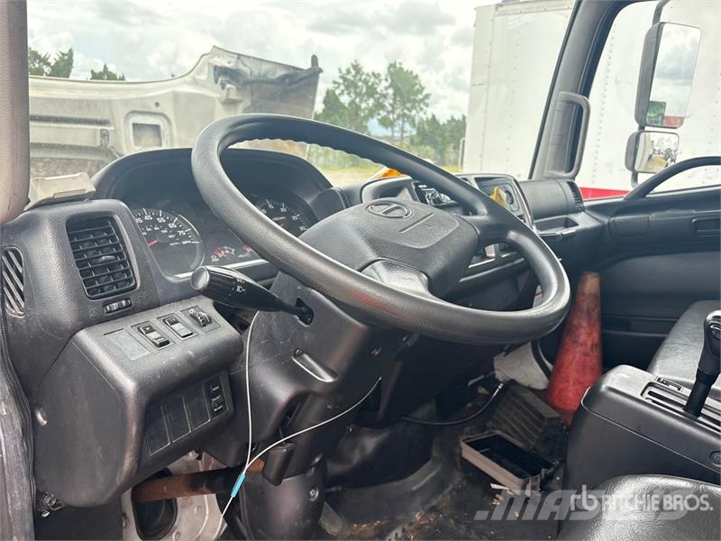 Hino 338 Sanduk kamioni