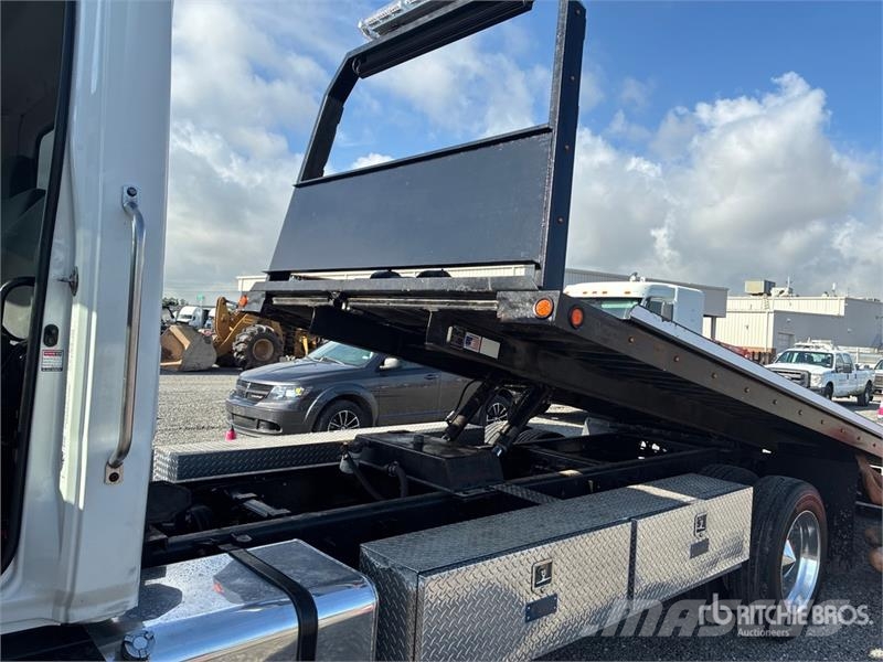 Hino 338 救援車