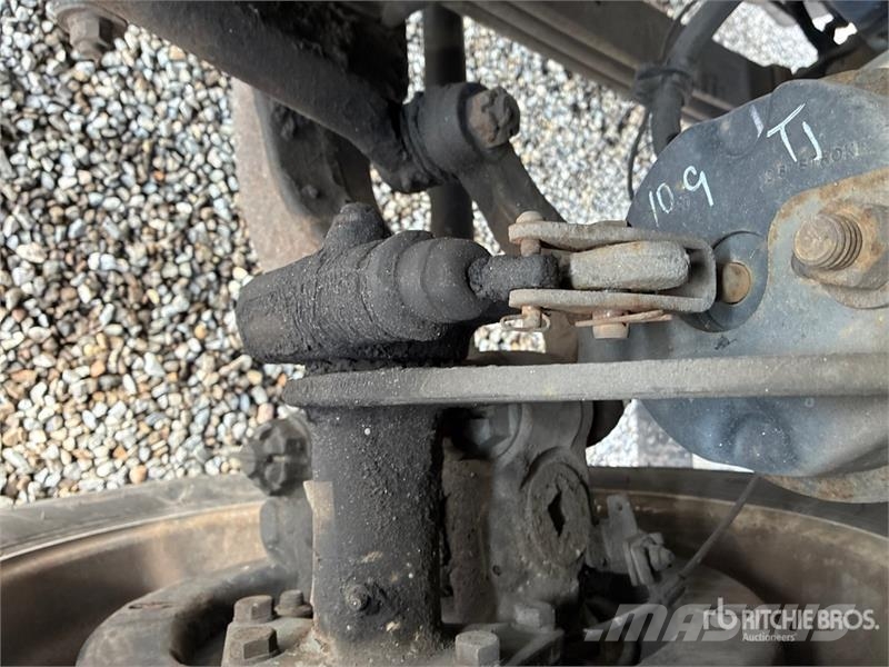 Hino 338 救援車
