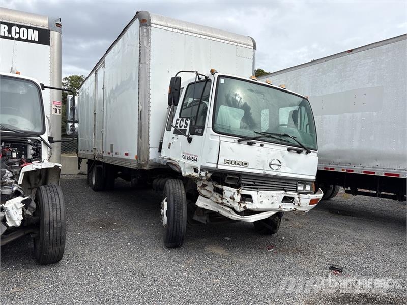 Hino FE2620 4x2 Cargo COE Extended Cab Van Truck Kapali kasa kamyonlar