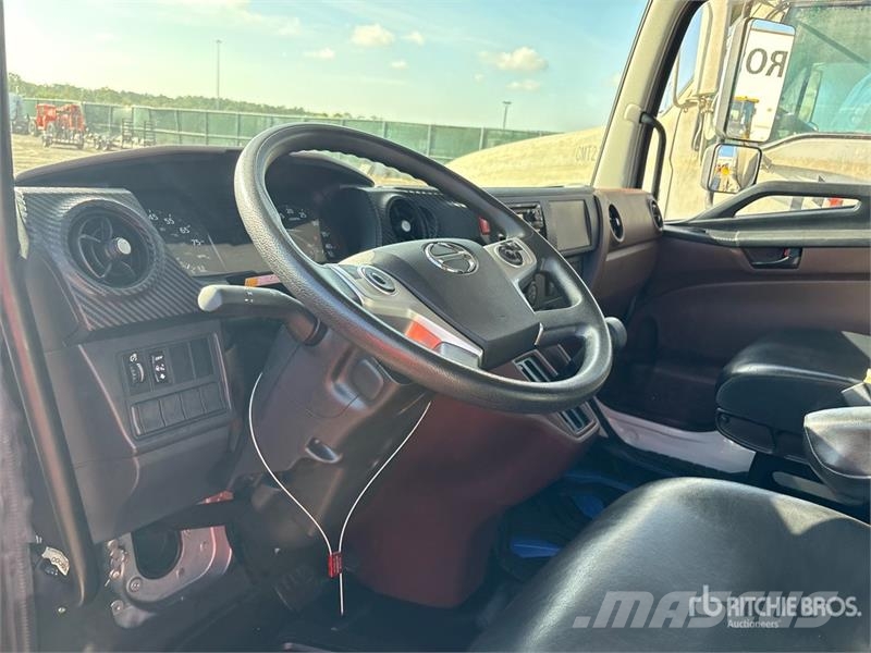 Hino L6 4x2 Extended Cab Rollback Truck Bärgningsbilar