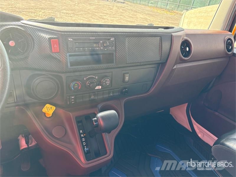 Hino L6 4x2 Extended Cab Rollback Truck Bärgningsbilar