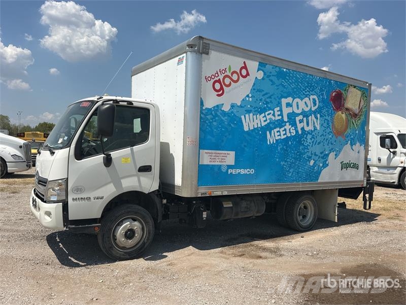 Hino XJC720 4x2 Van Truck 탑차 트럭