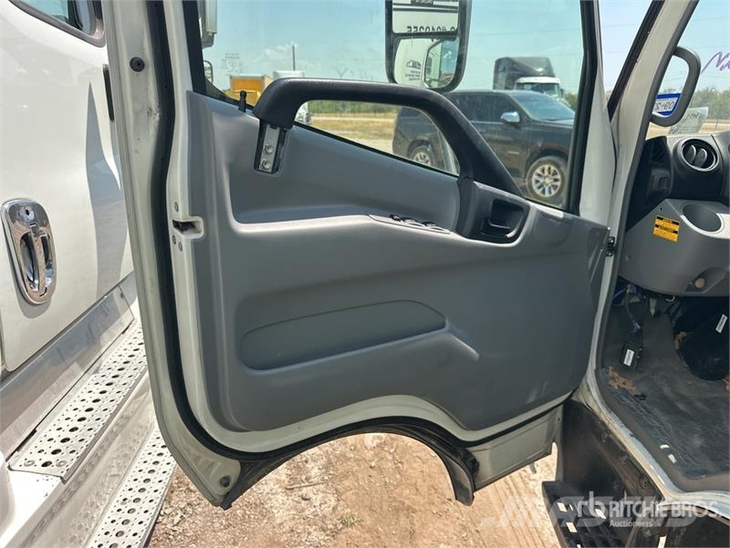 Hino XJC720 4x2 Van Truck 탑차 트럭