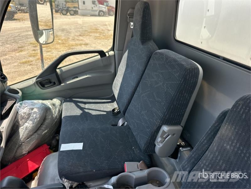 Hino XJC720 4x2 Van Truck 탑차 트럭