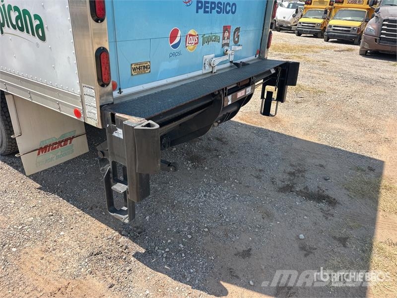 Hino XJC720 4x2 Van Truck 탑차 트럭