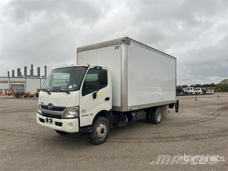 Hino XJC720 4x2 Van Truck Camiones con caja de remolque