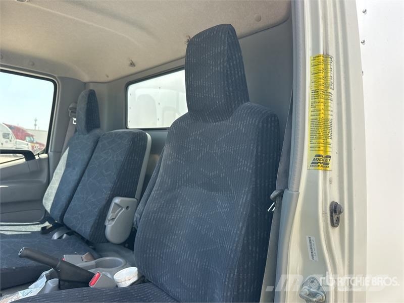 Hino XJC720 4x2 Van Truck 탑차 트럭