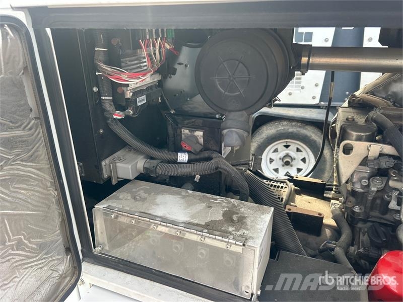 Hipower HRIW-25 T4F 20 kW Skid-Mounted Generator Set مولدات ديزل
