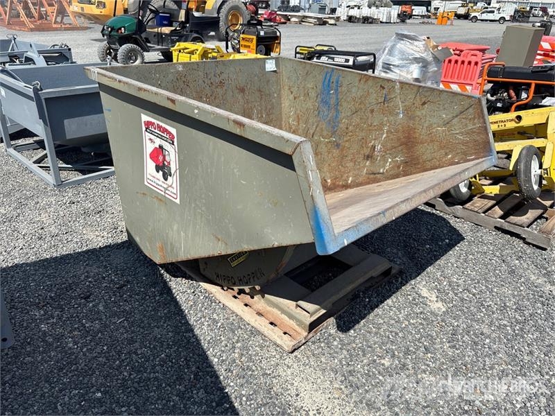 Hippo HH32LD 2 cyd Self-Dumping Hopper Grain bins