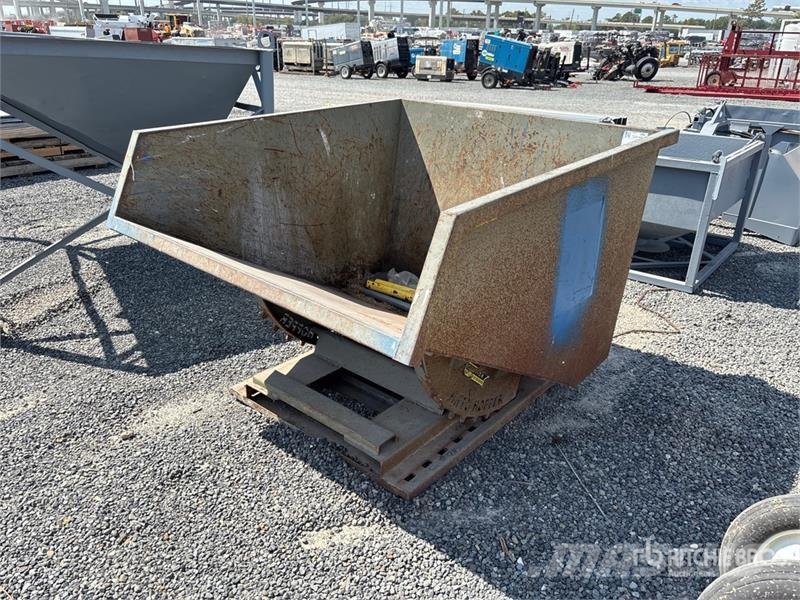 Hippo HH32LD 2 cyd Self-Dumping Hopper Grain bins