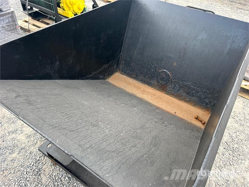 Hippo Hopper 4 ft 7 in Self-Dumping Hopper Apcirkņi un piltuves