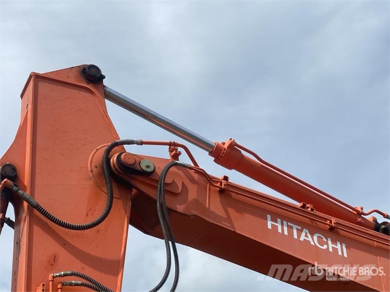 Hitachi 190W-5 4x4 Highway Wheeled Excavator Wheeled excavators