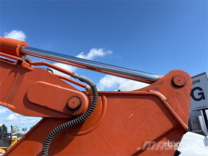 Hitachi Zaxis ZX75US-5B Tracked Excavator Kāpurķēžu ekskavatori