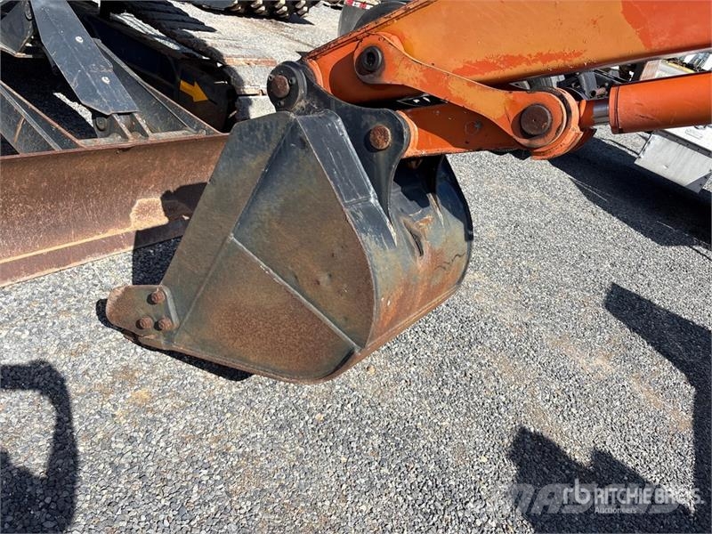 Hitachi Zaxis ZX75US-5B Tracked Excavator Kāpurķēžu ekskavatori