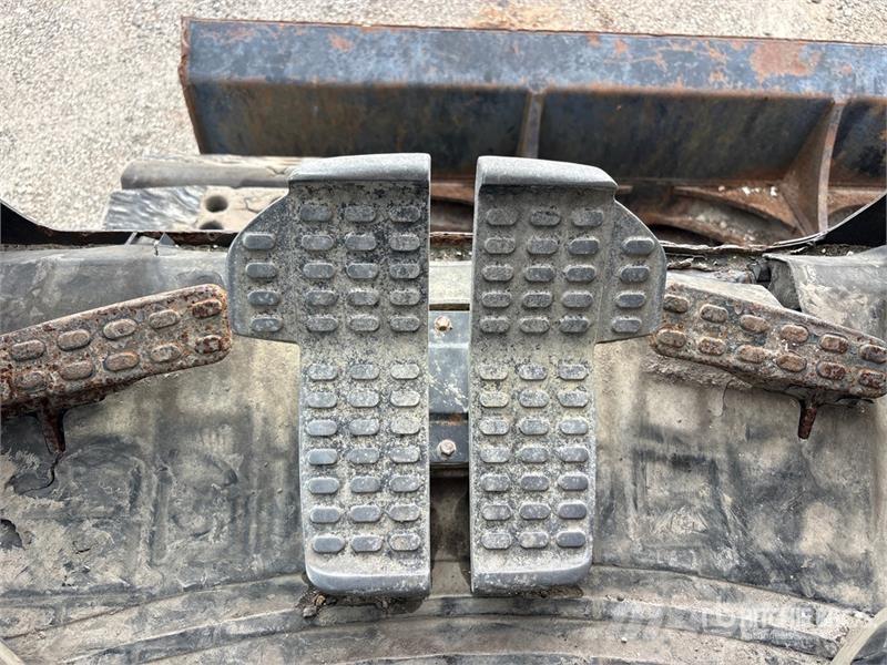 Hitachi ZX135US-6N Tracked Excavator Escavadoras de rastos