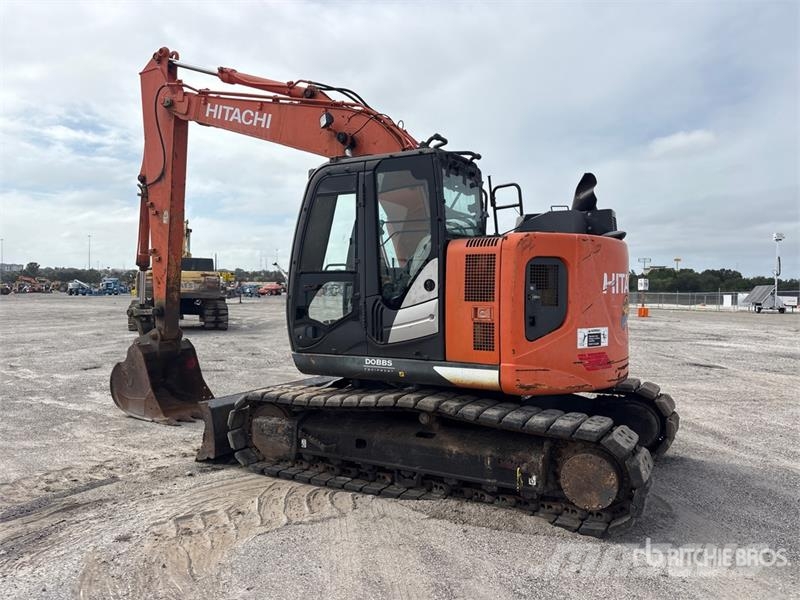Hitachi ZX135US-6N Tracked Excavator Escavadoras de rastos