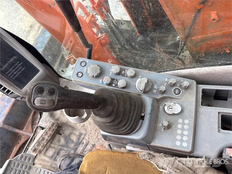 Hitachi ZX135US-6N Tracked Excavator Escavadoras de rastos