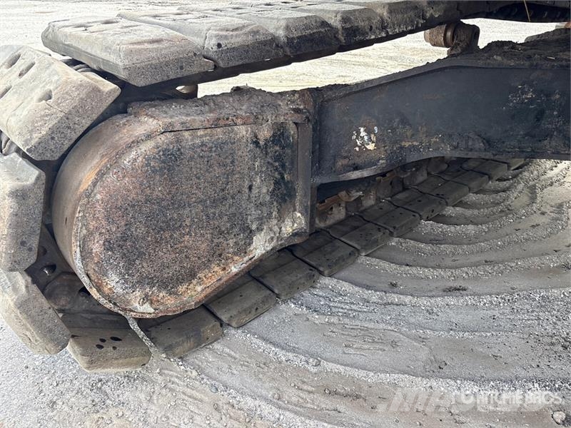 Hitachi ZX135US-6N Tracked Excavator Escavadoras de rastos