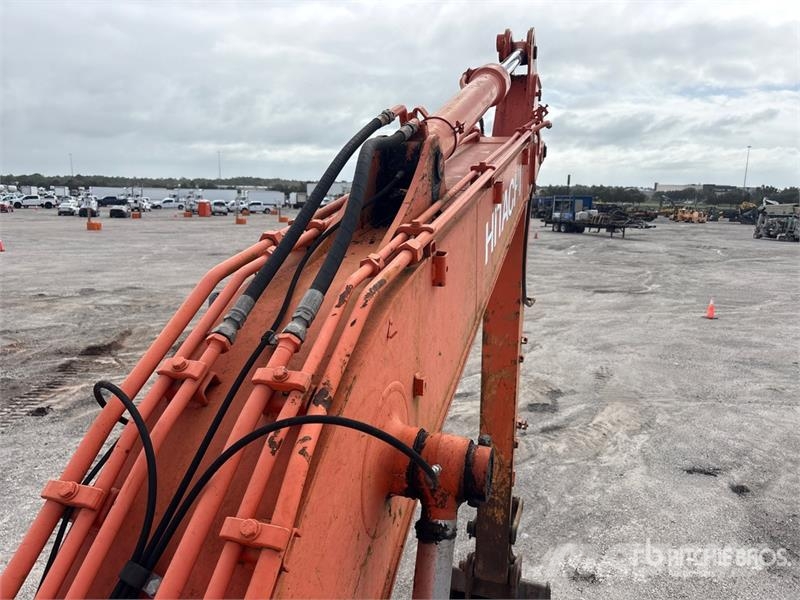 Hitachi ZX135US-6N Tracked Excavator Escavadoras de rastos