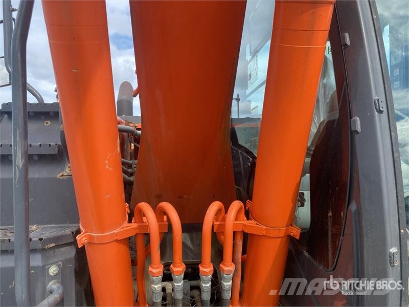 Hitachi ZX190W-5A 4x4 Highway Wheeled Excavator 轮式挖掘机