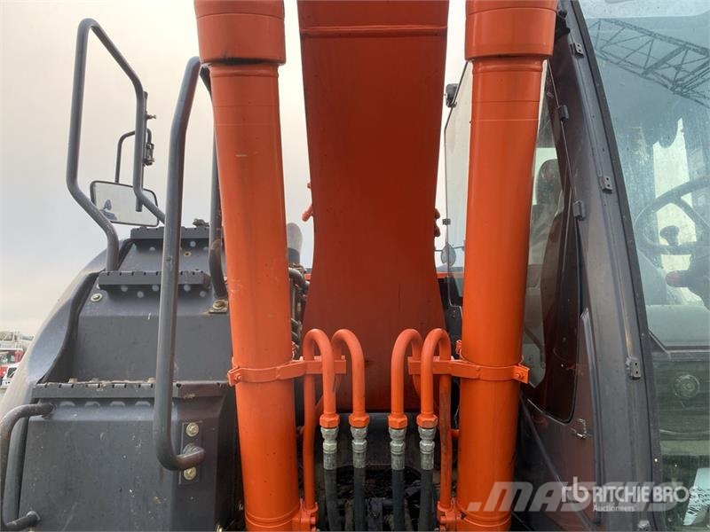 Hitachi ZX190W-5A 4x4 Highway Wheeled Excavator Колесни екскаватори