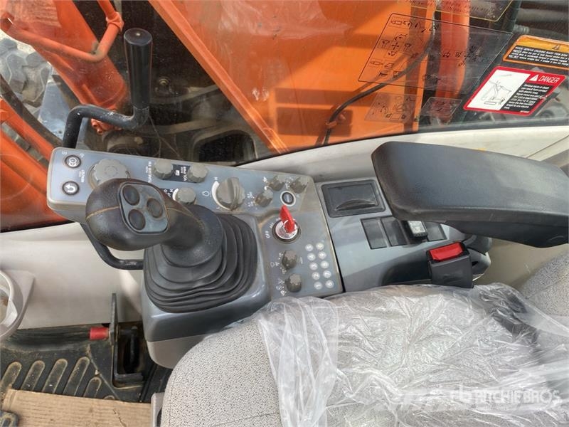 Hitachi ZX190W-5A 4x4 Highway Wheeled Excavator 轮式挖掘机