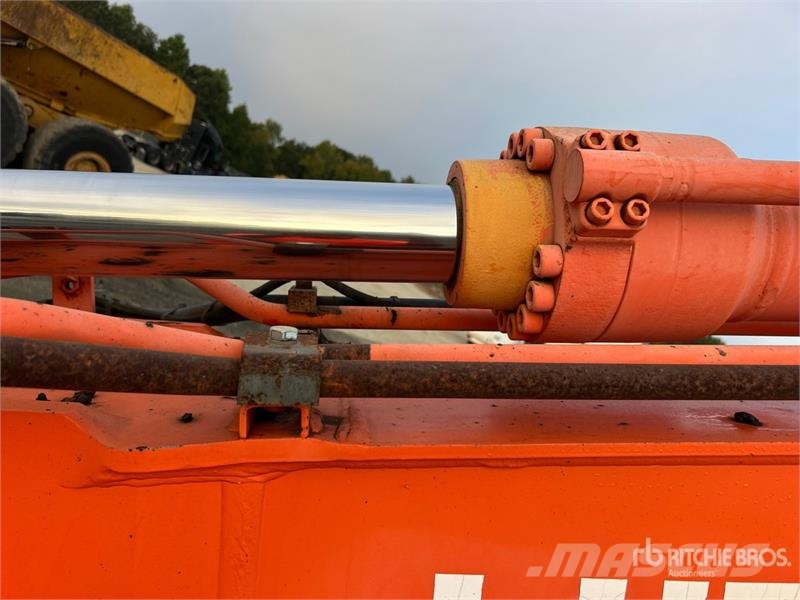 Hitachi ZX200LC-3 Tracked Excavator Kāpurķēžu ekskavatori