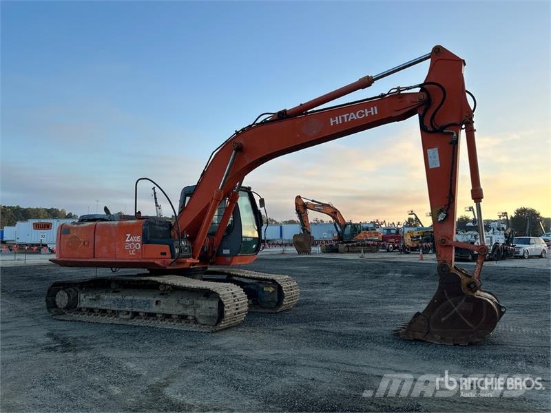 Hitachi ZX200LC-3 Tracked Excavator Kāpurķēžu ekskavatori