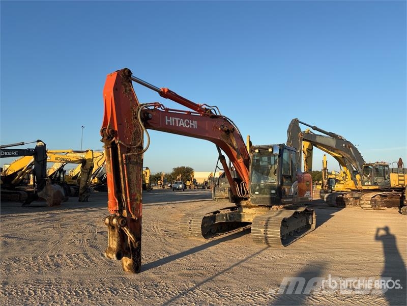 Hitachi ZX210LC-6 Tracked Excavator 大型油圧ショベル12t以上（パワーショベル・ユンボ）