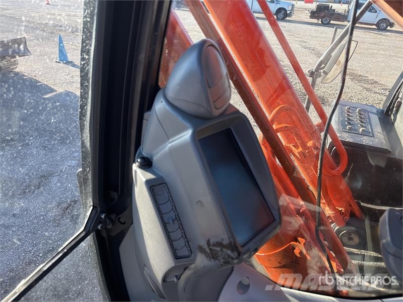Hitachi ZX210LC-6 Tracked Excavator Bageri guseničari
