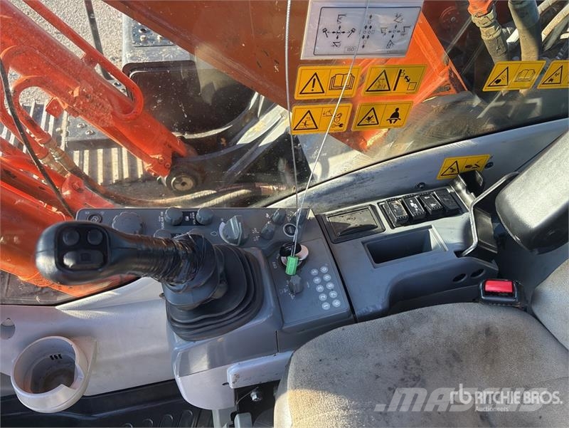 Hitachi ZX210LC-6 Tracked Excavator Bageri guseničari