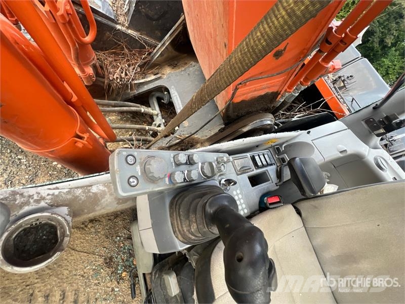 Hitachi ZX210LC-6 Tracked Excavator Pelle sur chenilles