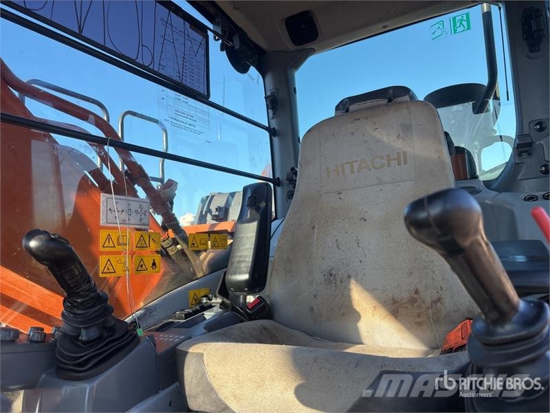 Hitachi ZX210LC-6 Tracked Excavator Bageri guseničari