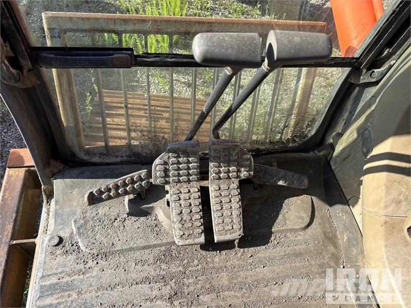 Purchase Hitachi ZX240LC-3 crawler excavators, Bid & Buy on