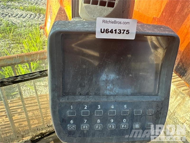Purchase Hitachi ZX240LC-3 crawler excavators, Bid & Buy on