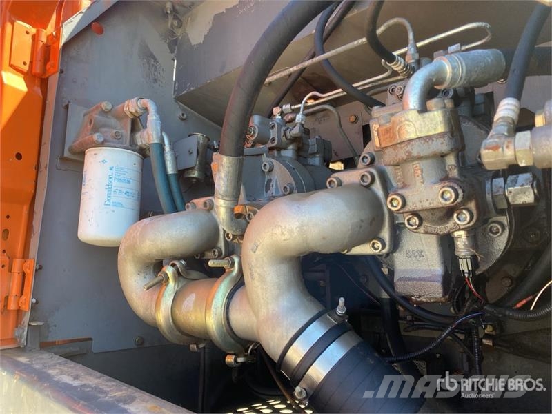 Hitachi ZX350LC-3 Gravemaskiner på larvebånd