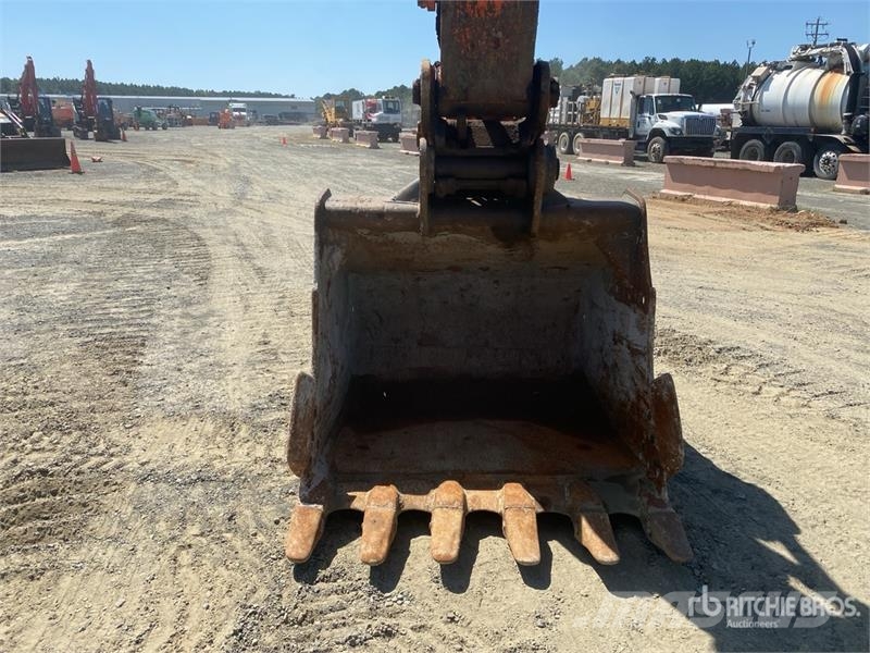 Hitachi ZX350LC-3 Gravemaskiner på larvebånd