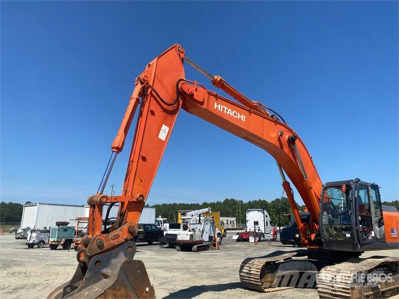 Hitachi ZX350LC-3 Gravemaskiner på larvebånd