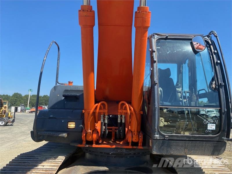 Hitachi ZX350LC-3 Gravemaskiner på larvebånd