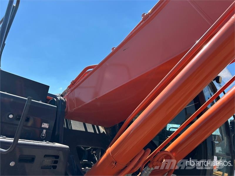 Hitachi ZX350LC-6 Tracked Excavator Bagri goseničarji