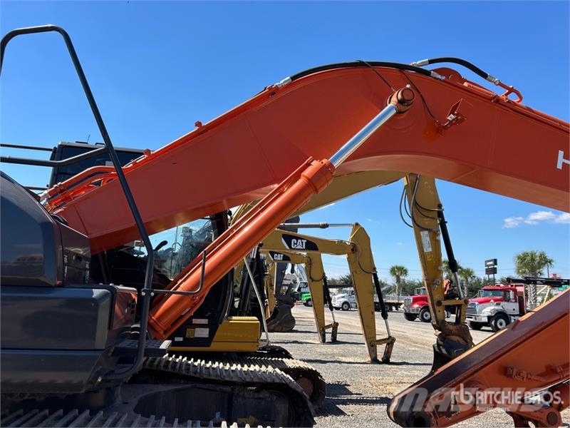 Hitachi ZX350LC-6 Tracked Excavator Bagri goseničarji