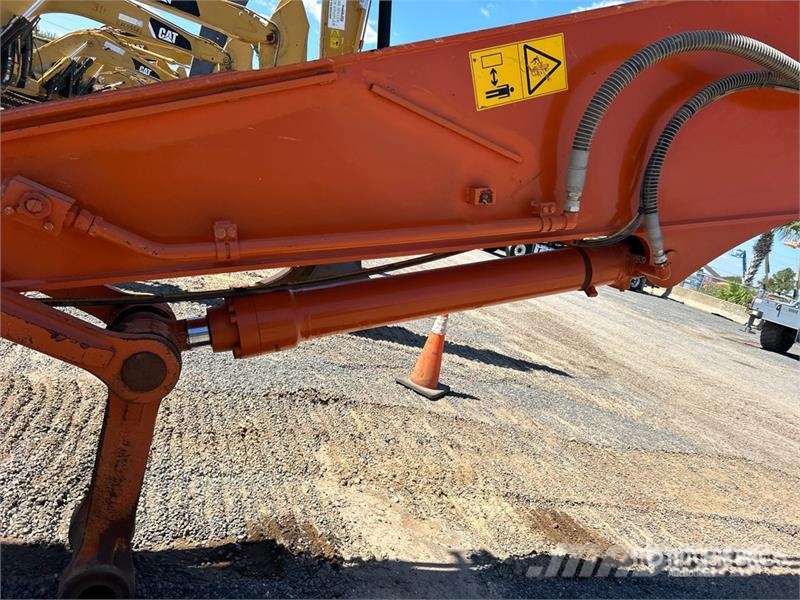 Hitachi ZX350LC-6 Tracked Excavator Bagri goseničarji