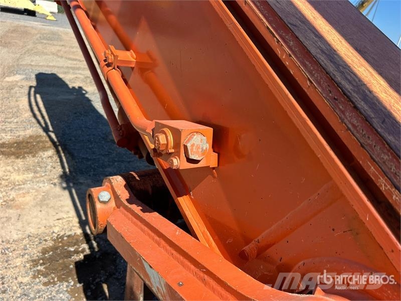 Hitachi ZX350LC-6 Tracked Excavator Bagri goseničarji